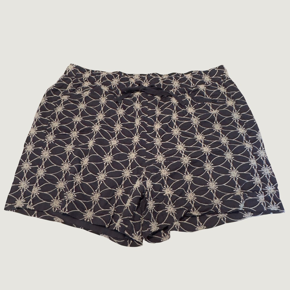 Lane Bryant Shorts Navy Blue Embroidered Geometric Modern 18 Plus Size Summer
